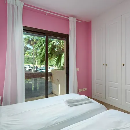 Coto Real 2413 Tasos Apartment *